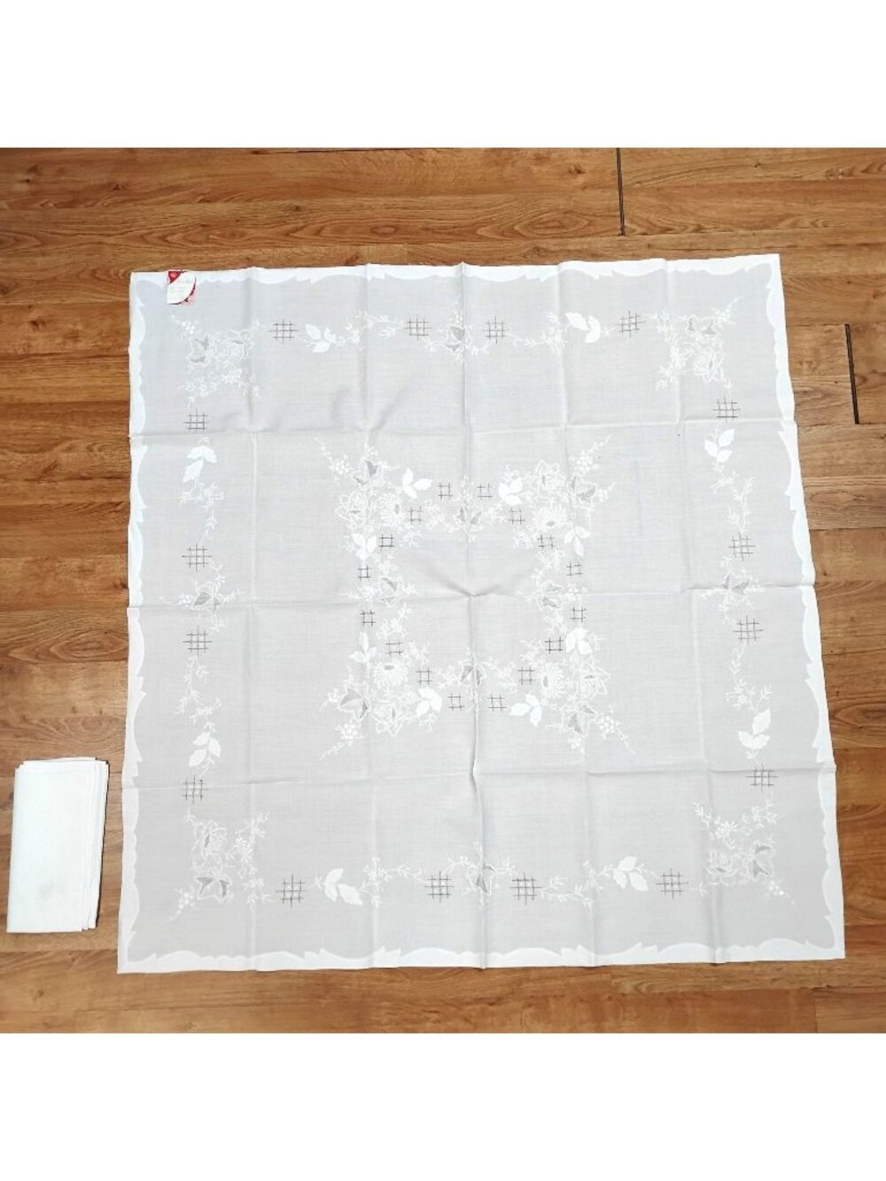Vintage White Cotton Square Embroidered Tablecloth 47"Sq & 6 Napkins